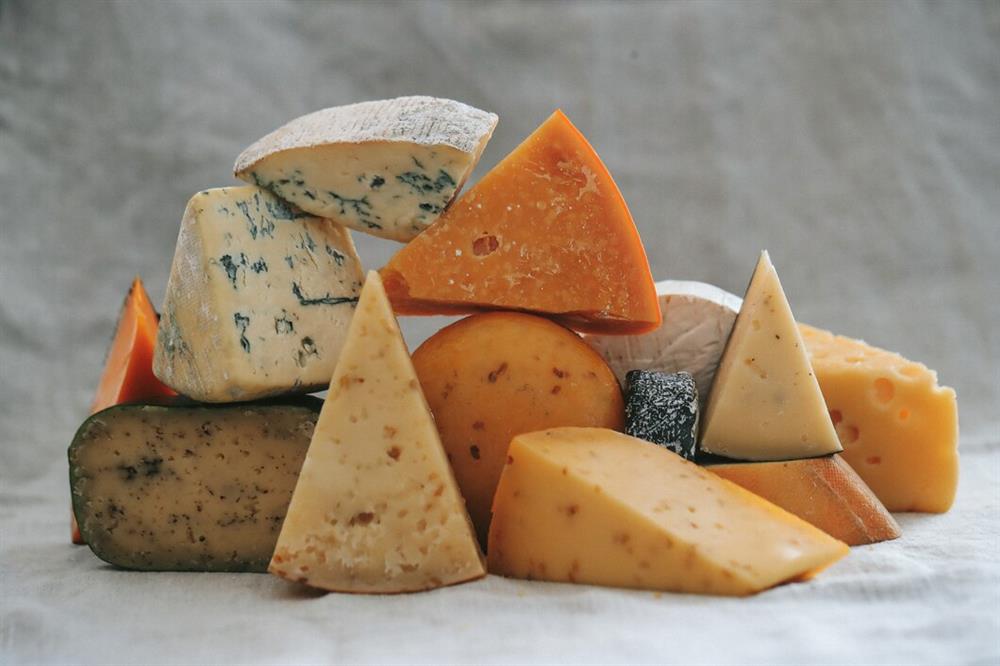 cheese-table