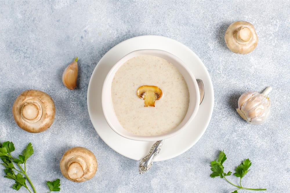 delicious-homemade-mushroom-cream-soup